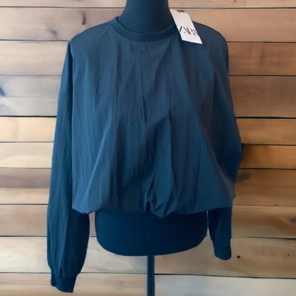 Zara Slightly Cropped Black Shirt -Size XL - Picture 2 of 9